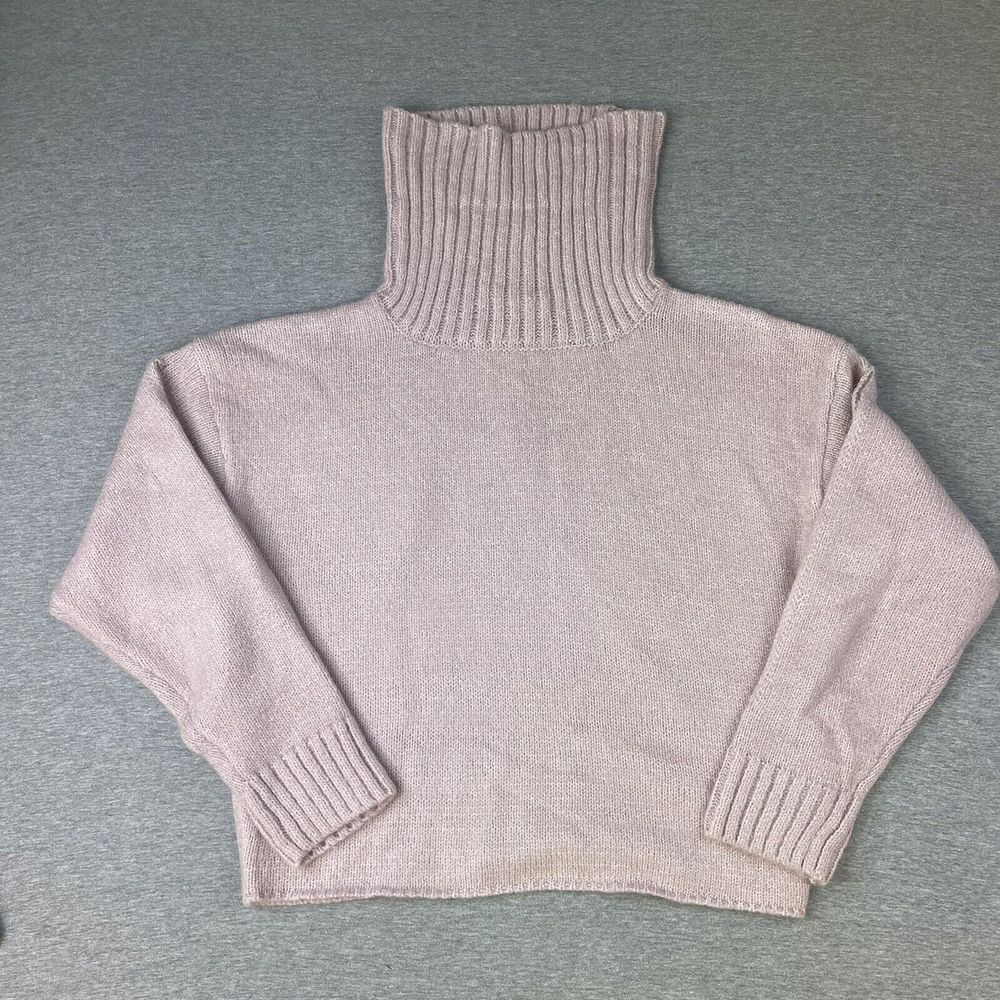 Kendall‎ & Kylie Light Pink Cropped Sweater Sz Large Turtle Neck NWT Open Arms